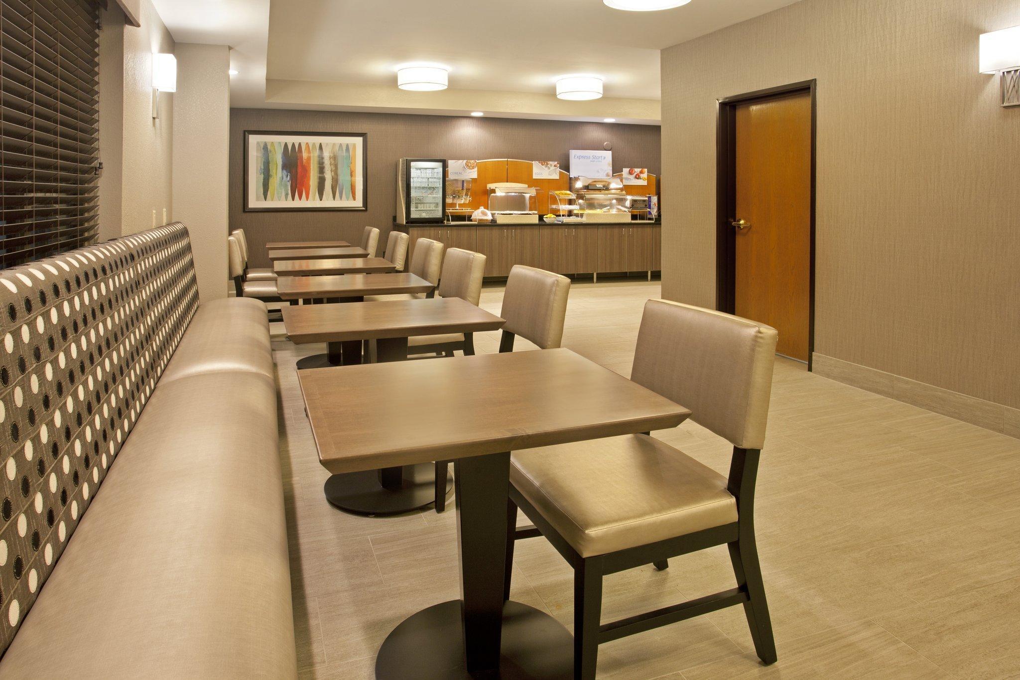 Holiday Inn Express Hotel & Suites Minneapolis - Minnetonka By Ihg Extérieur photo